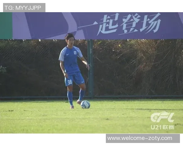 徐江批评路易斯泼脏水行为不当表达对申花的支持与立场